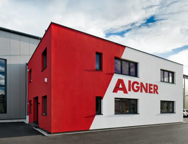 Aigner außen